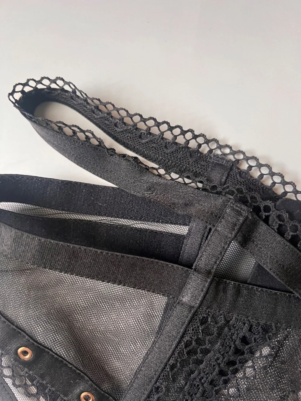 Honey Birdette Black Lace Strappy Garter Belt Suspender Size L - Picture 6 of 12